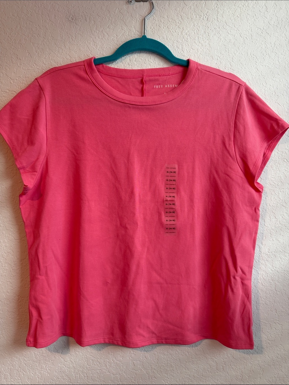 Free Assembly Cap Sleeve Tee - Crewneck Short Sleeve